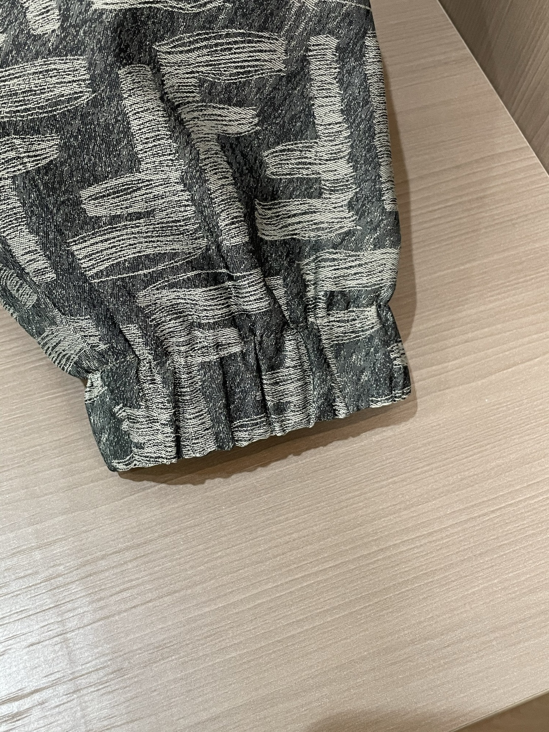 FD 2025秋冬休闲夹克外套，最新时尚休闲拉链夹克，时尚夹克外套!贸易公司渠道稀出，同步官网发售，男神