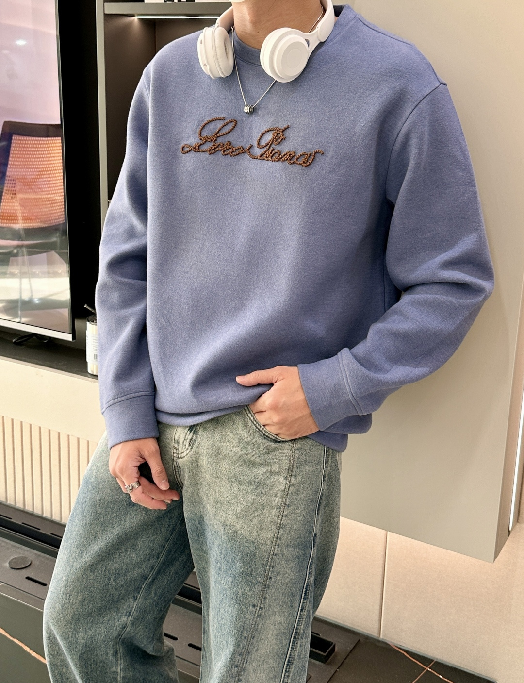 lP🆕 1965秋冬圆领卫衣｜简约质感，轻松打造高级感想要简约又有质感的卫衣？这套卫衣必须安排上！三款色