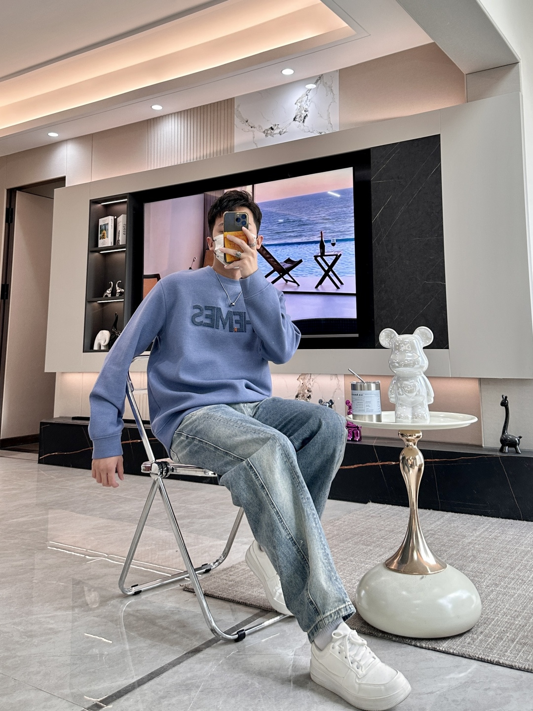 Hermès 2025秋冬卫衣｜奢牌质感与日常松弛感的绝妙融合Hermès这款卫衣，真的把高级感和舒适度