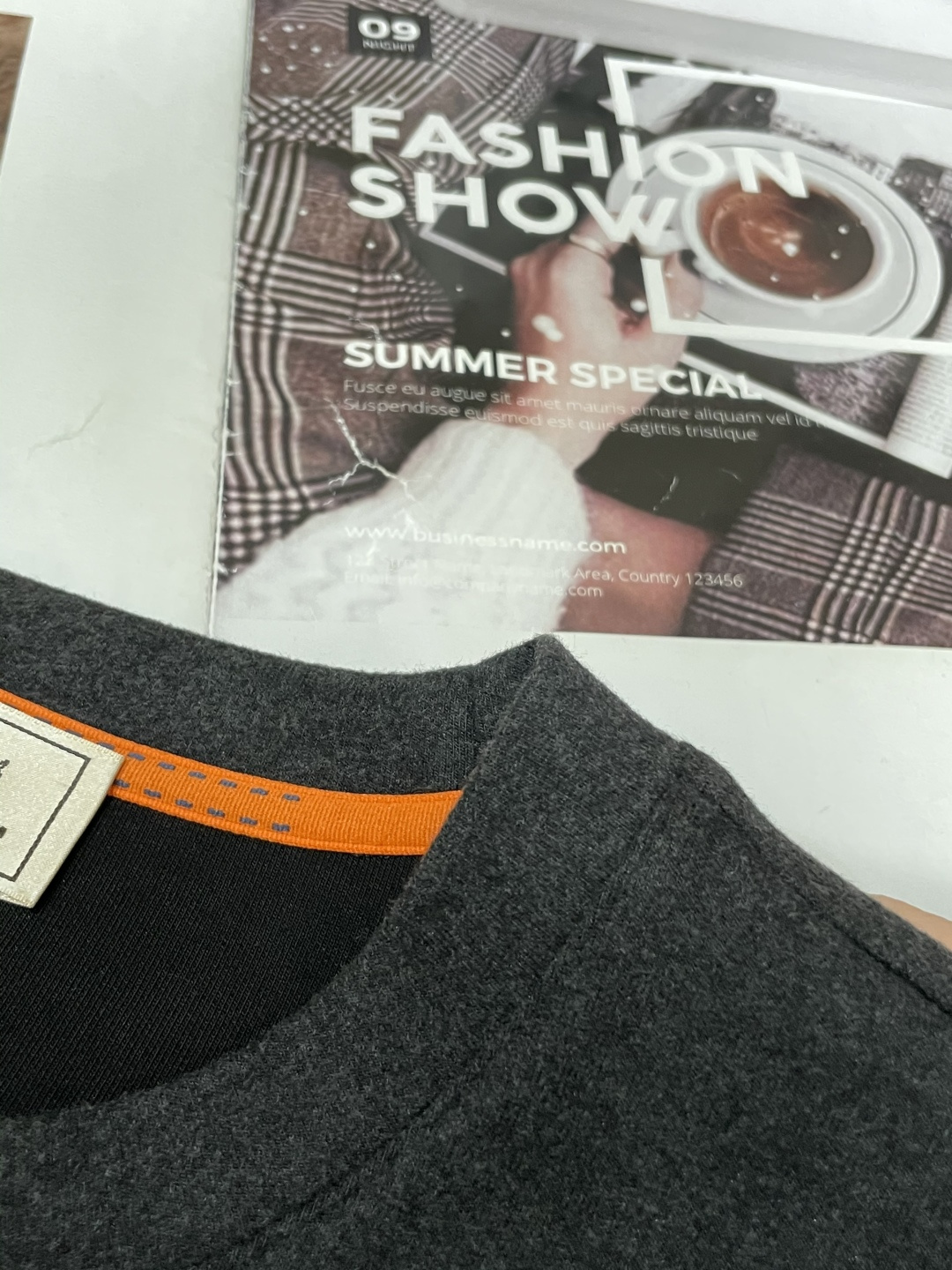 Hermès 2025秋冬卫衣｜奢牌质感与日常松弛感的绝妙融合Hermès这款卫衣，真的把高级感和舒适度