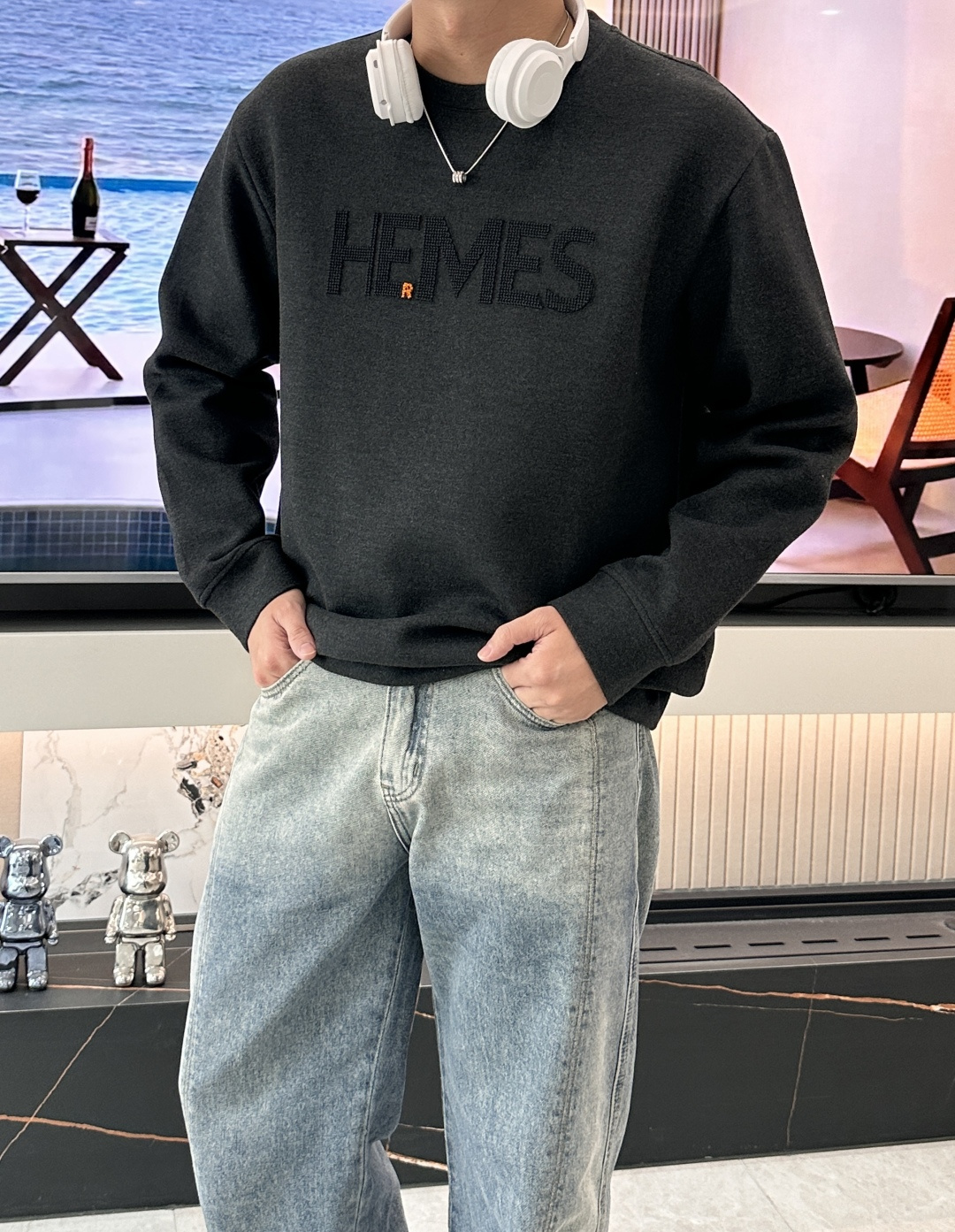 Hermès 2025秋冬卫衣｜奢牌质感与日常松弛感的绝妙融合Hermès这款卫衣，真的把高级感和舒适度