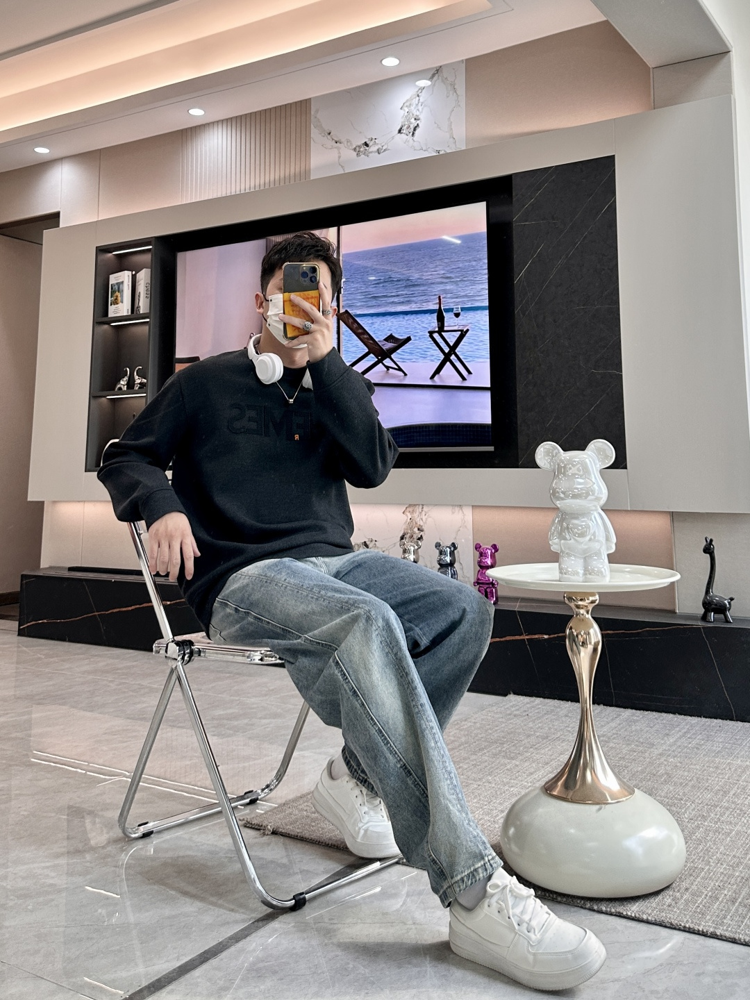 Hermès 2025秋冬卫衣｜奢牌质感与日常松弛感的绝妙融合Hermès这款卫衣，真的把高级感和舒适度