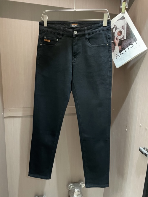 Zegna Men's Slim Fit Black Jeans, Versatile Denim for Everyday Style 1 Zegna Men's Slim Fit Black Jeans, Versatile Denim for Everyday Style