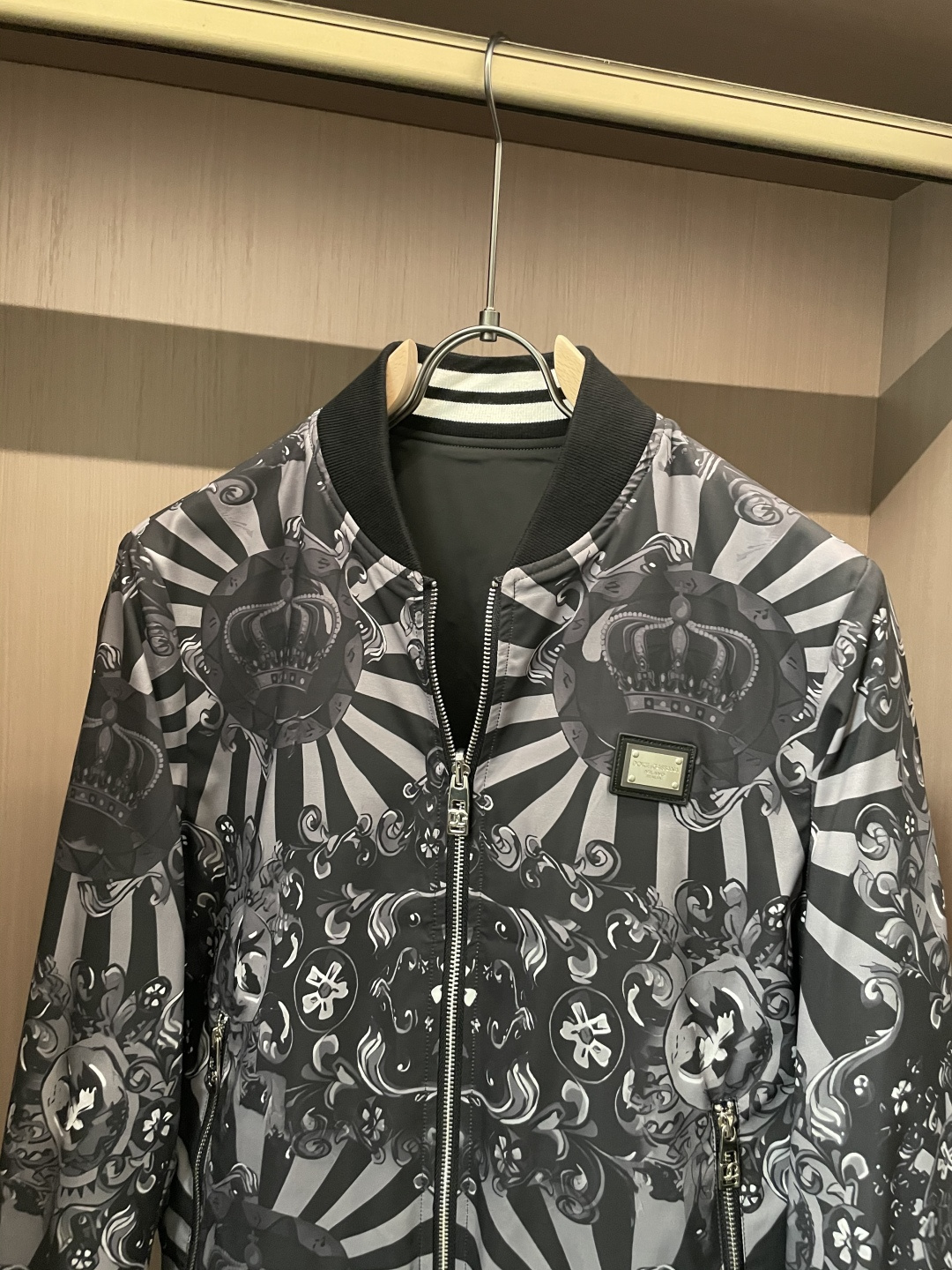 DG 2025秋冬休闲夹克外套，最新时尚休闲拉链夹克，时尚夹克外套!贸易公司渠道稀出，同步官网发售，男神