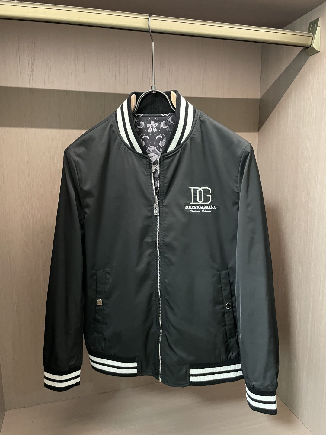 DG 2025秋冬休闲夹克外套，最新时尚休闲拉链夹克，时尚夹克外套!贸易公司渠道稀出，同步官网发售，男神