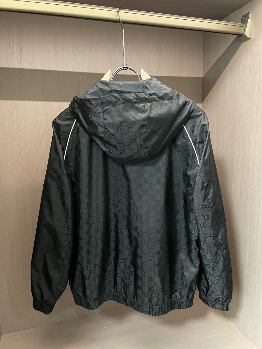 Gucci 2025秋冬休闲夹克外套，最新时尚休闲拉链夹克，时尚夹克外套!贸易公司渠道稀出，同步官网发售