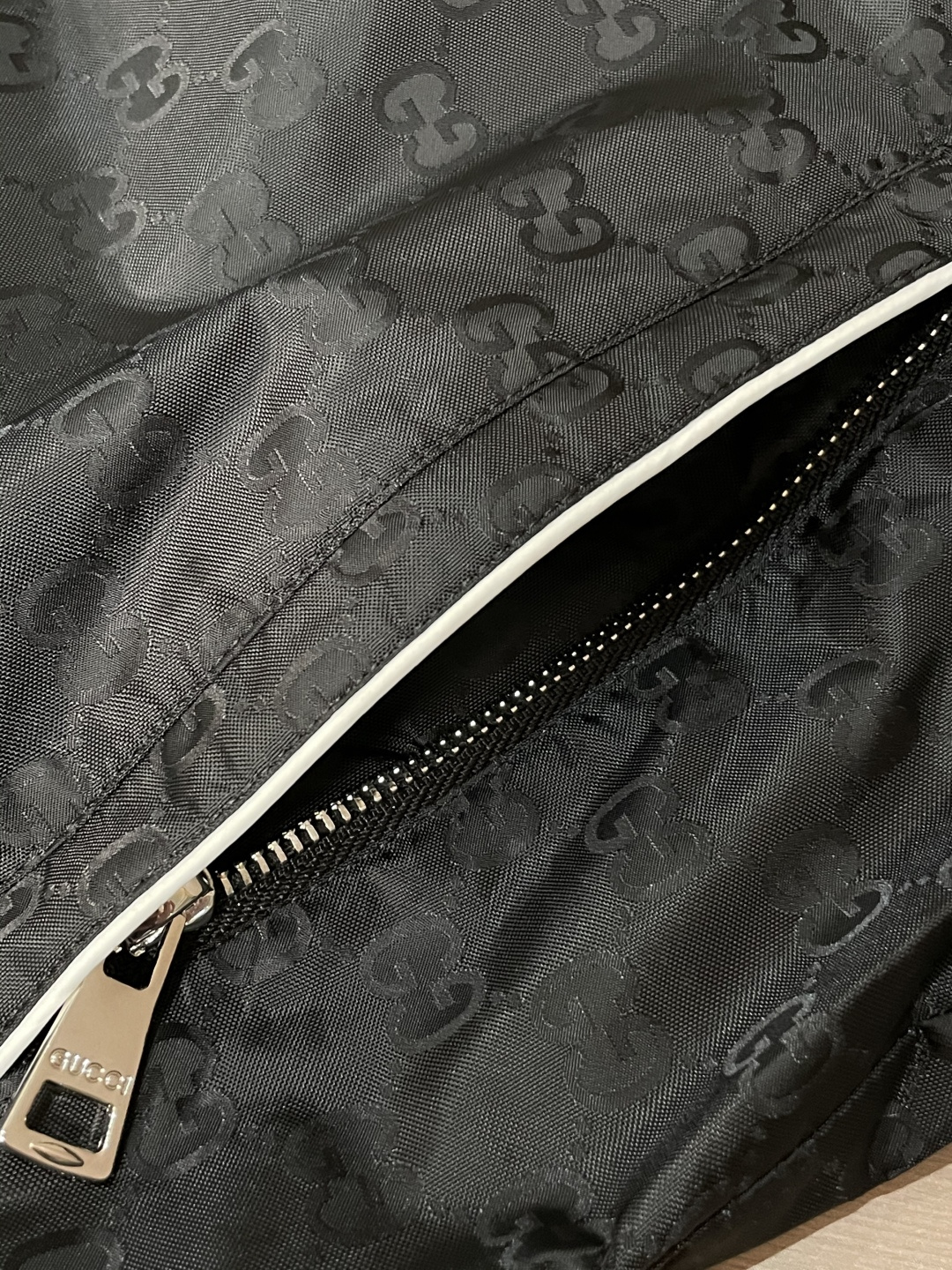 Gucci 2025秋冬休闲夹克外套，最新时尚休闲拉链夹克，时尚夹克外套!贸易公司渠道稀出，同步官网发售