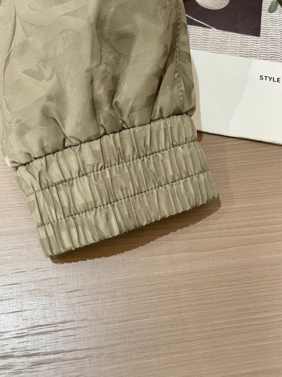 阿玛尼 2025秋冬休闲夹克外套，最新时尚休闲拉链夹克，时尚夹克外套!贸易公司渠道稀出，同步官网发售，男