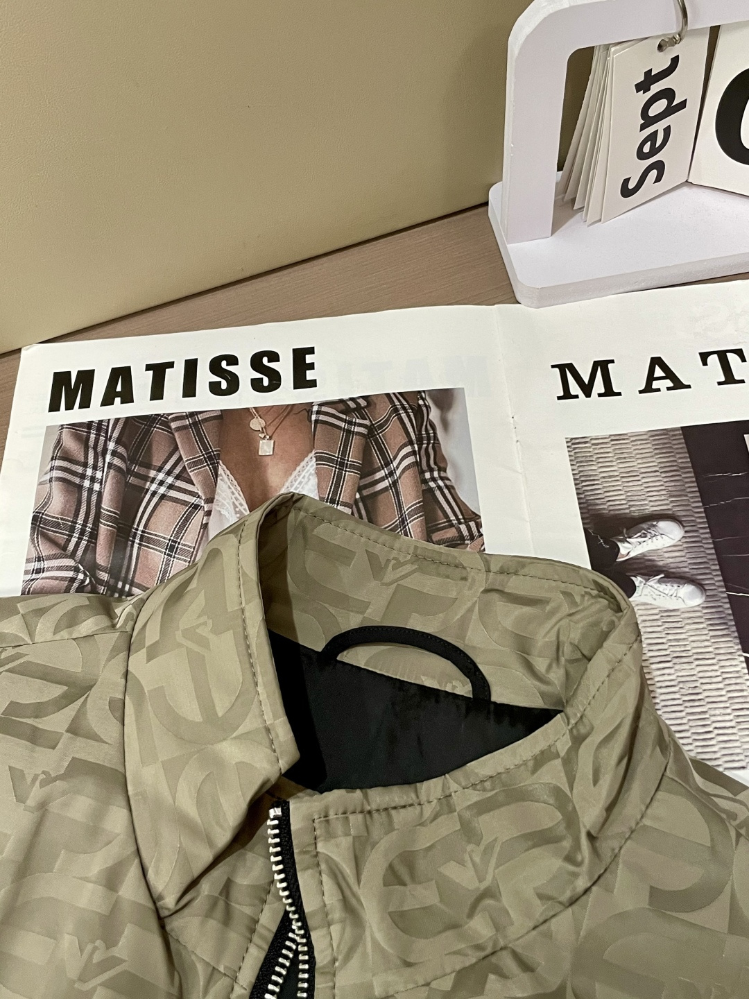 阿玛尼 2025秋冬休闲夹克外套，最新时尚休闲拉链夹克，时尚夹克外套!贸易公司渠道稀出，同步官网发售，男