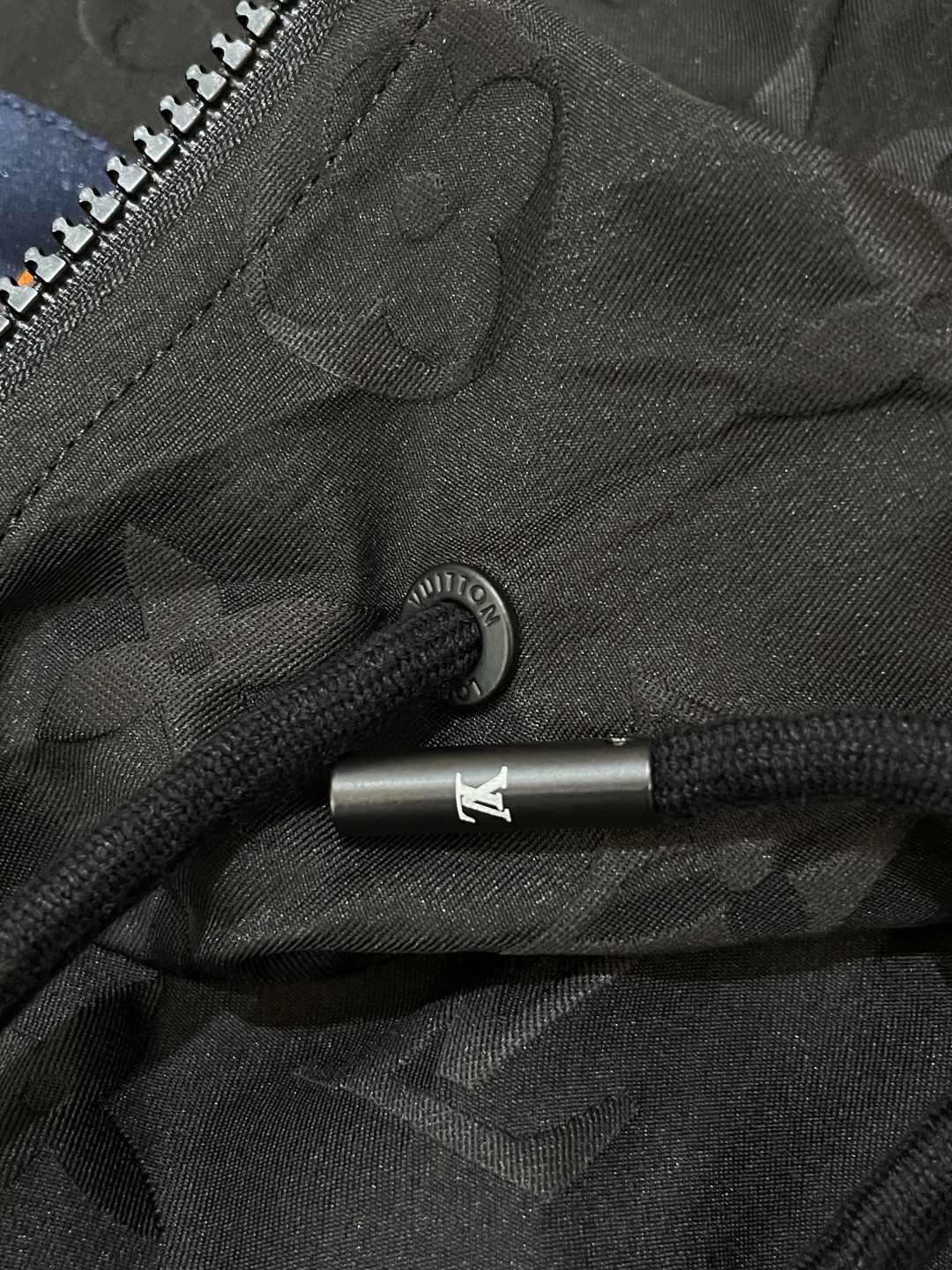 Lv 2025秋冬休闲夹克外套，最新时尚休闲拉链夹克，时尚夹克外套!贸易公司渠道稀出，同步官网发售，男神