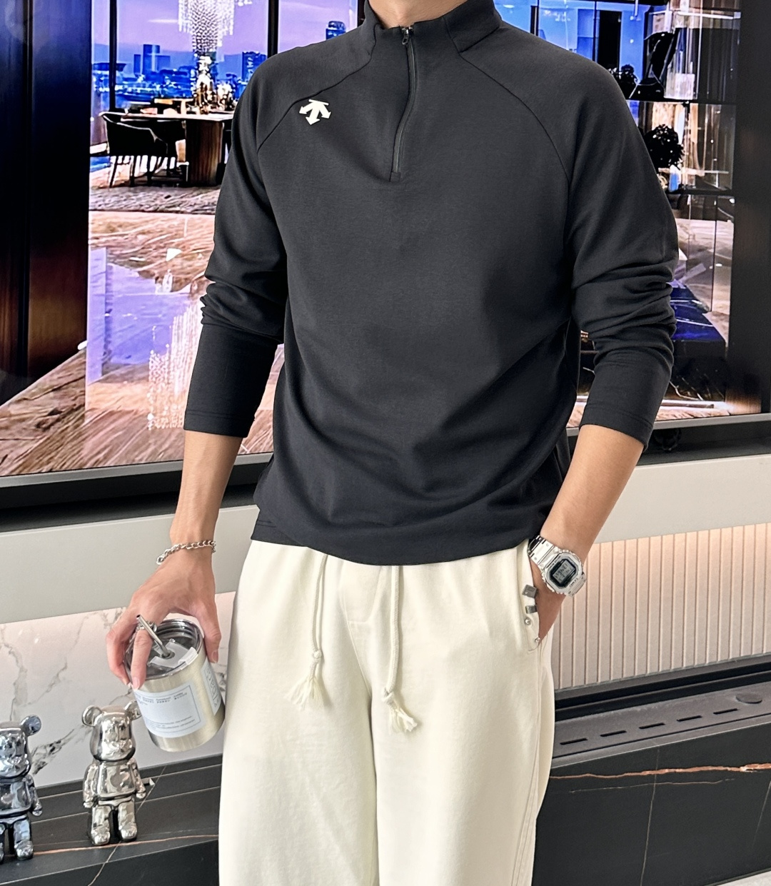 NO:525349,Desant SS new product fashionable casual stand collar single wear business casual high-end material long sleeves comfortable and warm!  Anti-pilling does not irritate the skin, can be worn close to the body, luxurious and classic elements design!  There is no too much complex craft. What you play is the fusion of design and material. Simple European style. A must-have for autumn and winter. Counter size M-3xL, alexander wang19860909迪桑特 ss新品时尚休闲立领单穿商务休闲高档材质长袖舒适保暖！抗起球不刺激皮肤,可贴身穿,奢华经典元素设计！没有过多复杂的工艺 玩的就是设计与材质的融合 简约的欧风 秋冬季必备 专柜尺码M-3xL,,alexander wang,Men's clothing