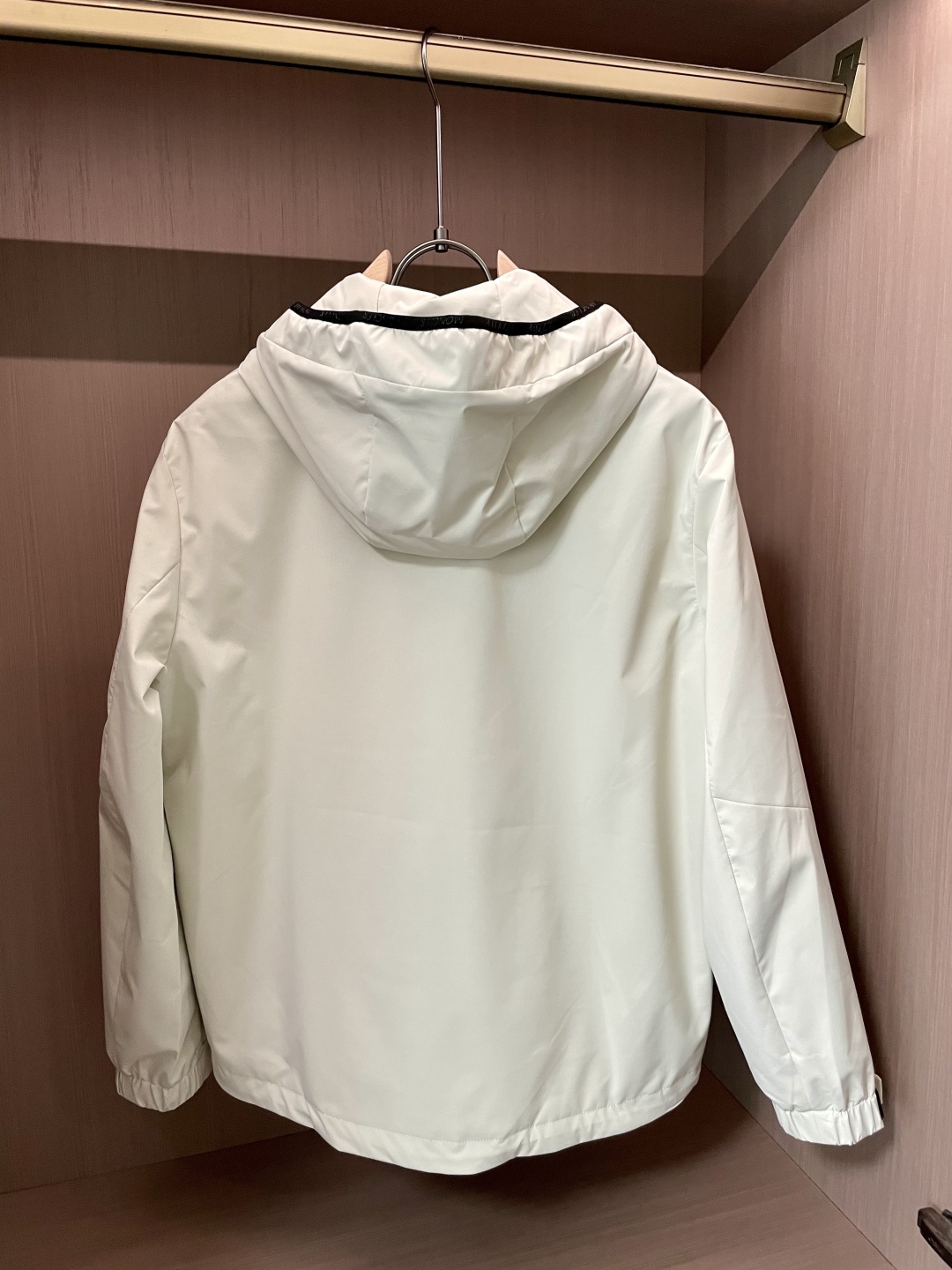 Moncler Padded Down Jacket: Warm, Stylish, and High-Quality 5 cmp i1758253131294 1851 0 3