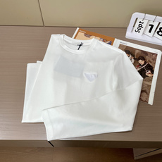 P拉达2025早秋新品厚款织唛三角标刺绣长袖T袖;定制专属高密水柔棉面料,100%棉质,舒适细腻并且保暖 P拉达2025早秋新品厚款织唛三角标刺绣长袖T袖;定制专属高密水柔棉面料,100%棉质,舒适细腻并且保暖
