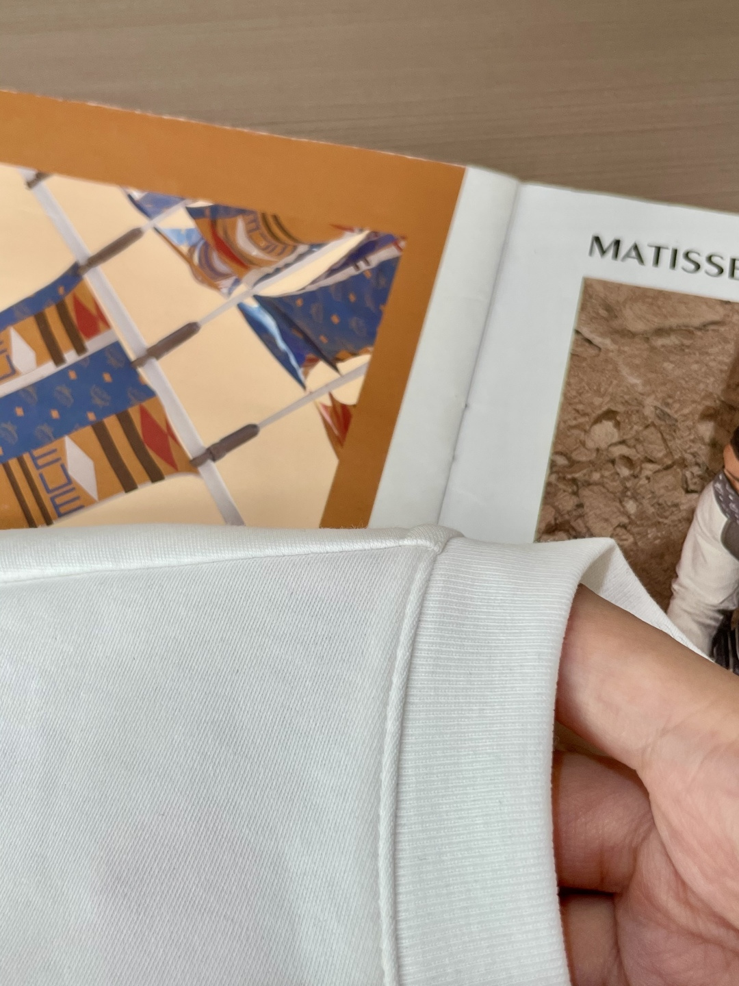 🆚2025早秋新品厚款喷墨式印花工艺厚款短袖T恤；“丁禹兮”同款喷墨式印花工艺，非常抽象派的一款金色印花