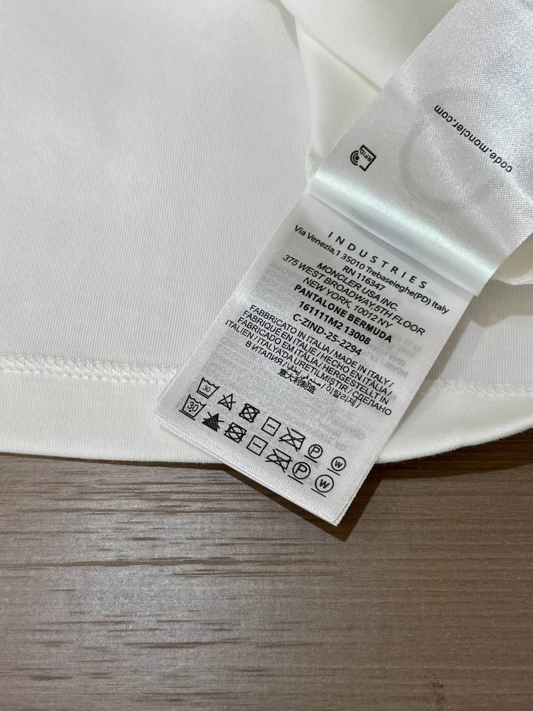 MK2025早秋新品厚款立体字母印花长袖打底衫；定制260克高密水柔棉面料，舒适柔软，保暖性强，胸前弧形