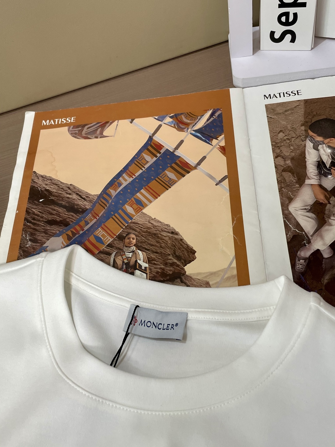 MK2025早秋新品厚款立体字母印花长袖打底衫；定制260克高密水柔棉面料，舒适柔软，保暖性强，胸前弧形