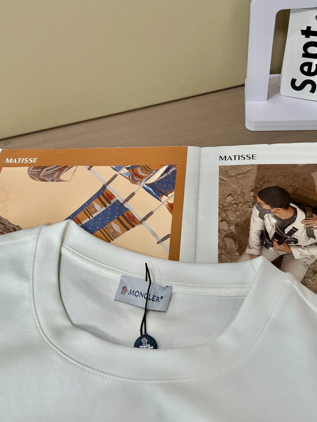 MK2025早秋新品厚款水柔棉联排字母印花长袖T恤衫；定制260克高密水柔棉面料，胸前联排字母LOGO印