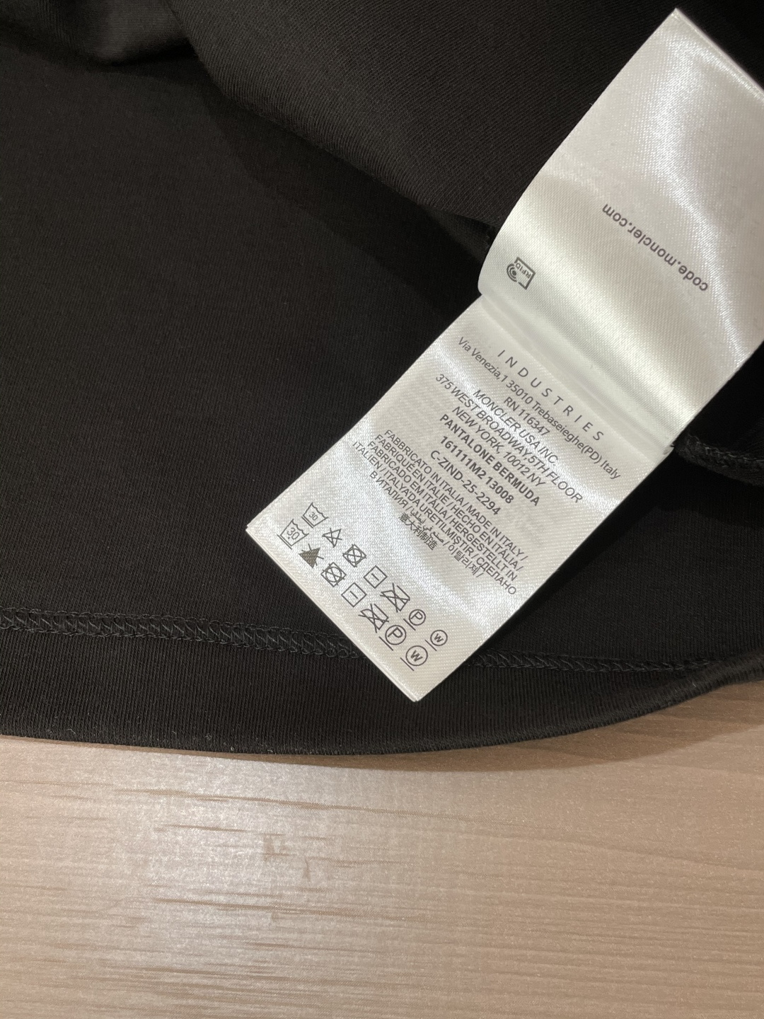 MK 2025早秋新品厚款植绒字母长袖打底T恤；定制260克高密水柔棉面料，胸前植绒工艺字母加标志LOG