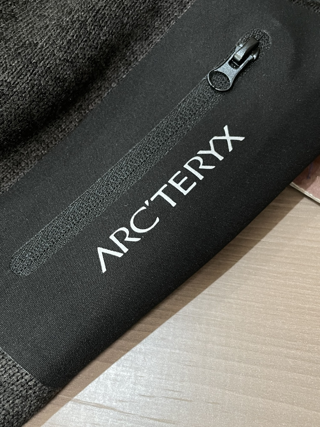 ARC‘TERYX始祖鸟COVERT CARDIGAN户外保暖抓绒衫开衫外套 超火爆海外版.采用岛国進口