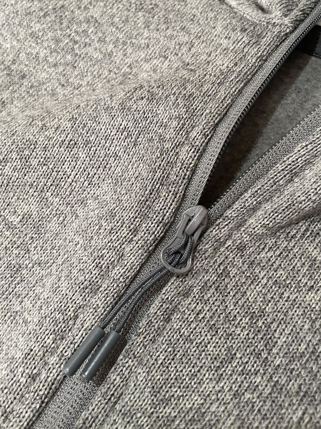 ARC‘TERYX始祖鸟COVERT CARDIGAN户外保暖抓绒衫开衫外套 超火爆海外版.采用岛国進口