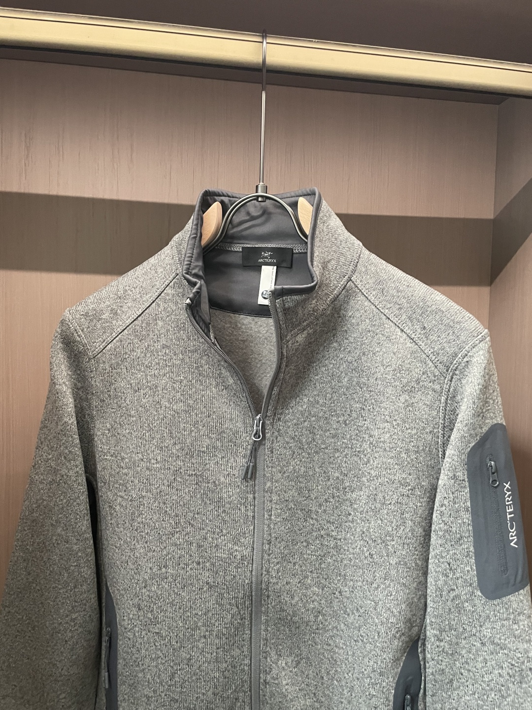 ARC‘TERYX始祖鸟COVERT CARDIGAN户外保暖抓绒衫开衫外套 超火爆海外版.采用岛国進口