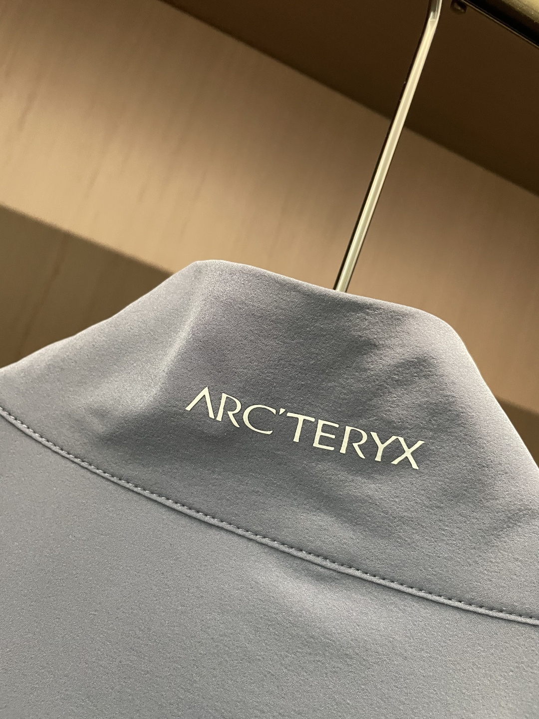 Arcteryx/始祖鸟 2025新款软壳夹克外套这款GAMMALT夹克采用轻薄耐磨的WEE BURLY