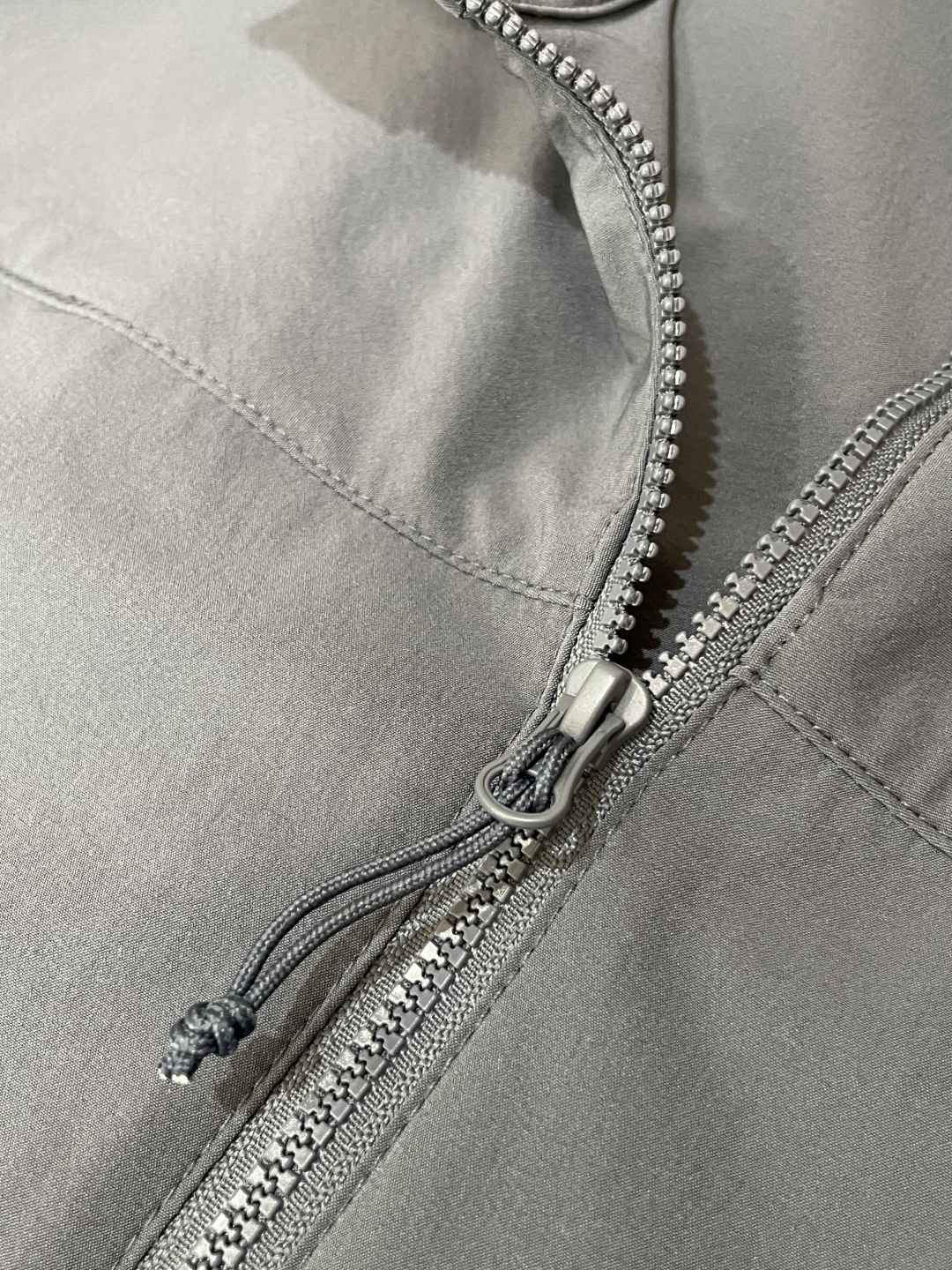 Arcteryx/始祖鸟 2025新款软壳夹克外套这款GAMMALT夹克采用轻薄耐磨的WEE BURLY