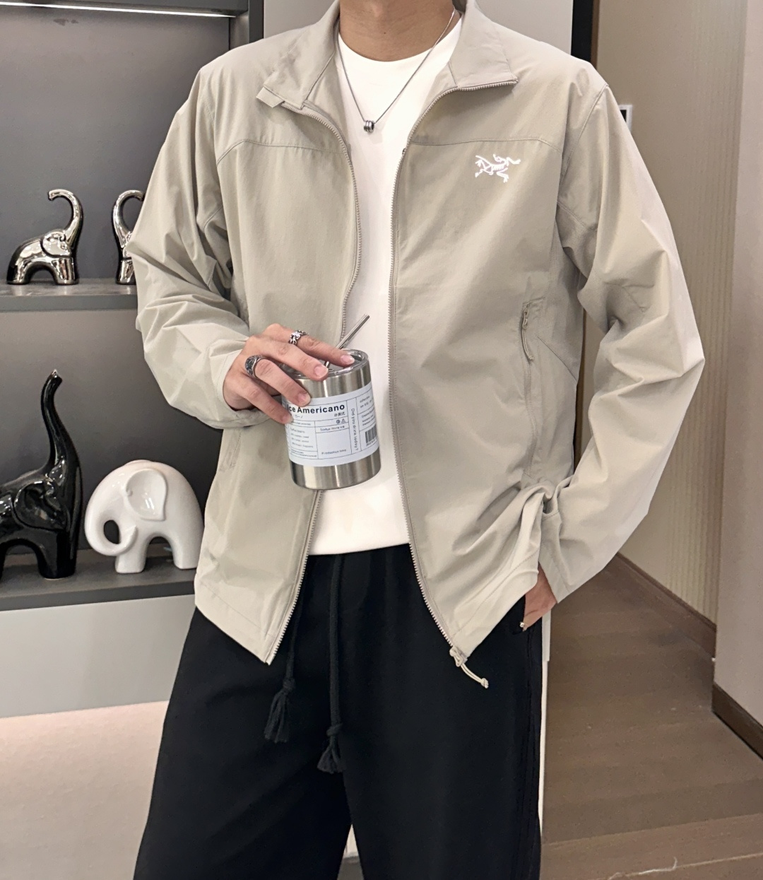 Arcteryx/始祖鸟 2025新款软壳夹克外套这款GAMMALT夹克采用轻薄耐磨的WEE BURLY