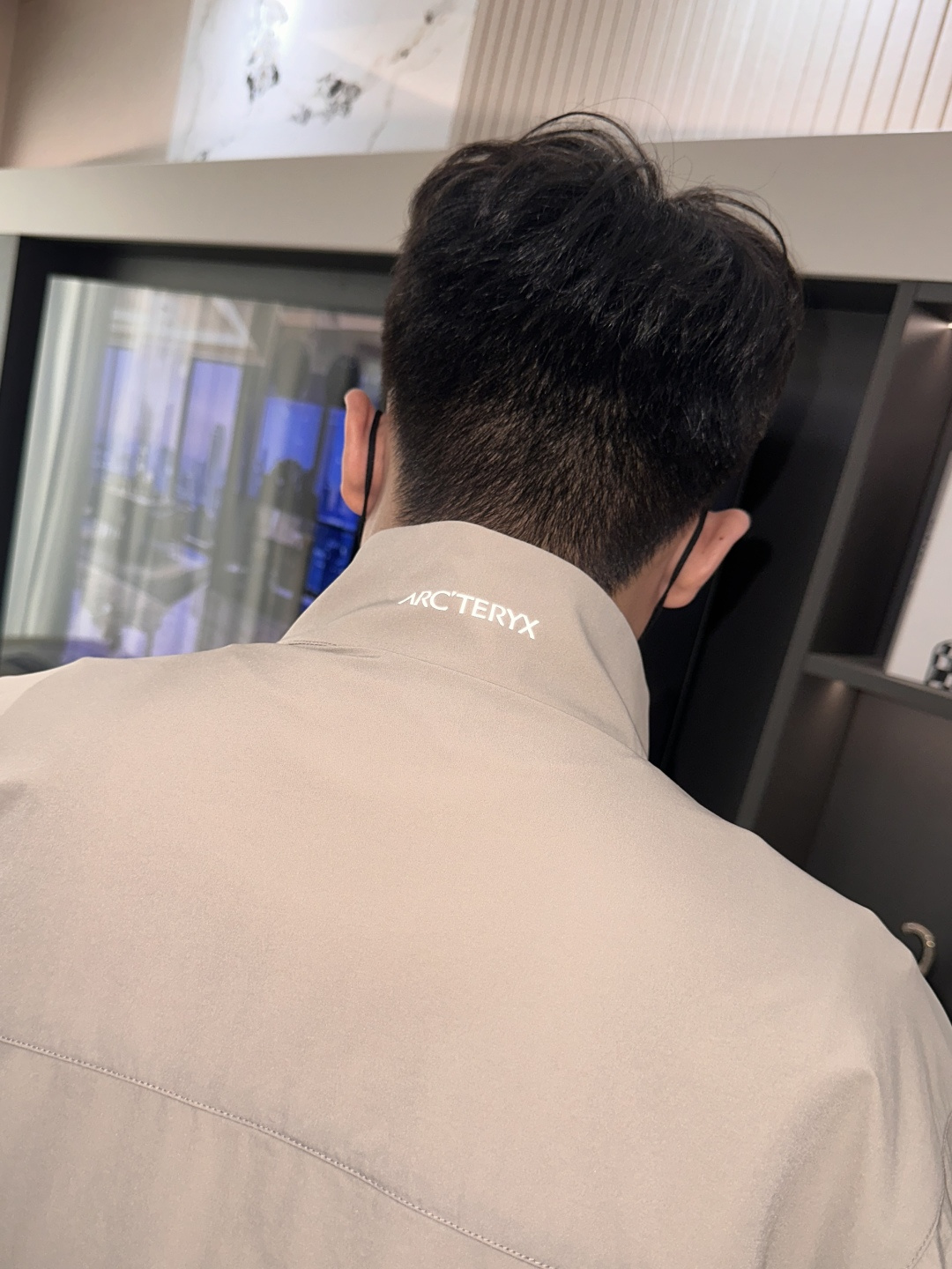 Arcteryx/始祖鸟 2025新款软壳夹克外套这款GAMMALT夹克采用轻薄耐磨的WEE BURLY