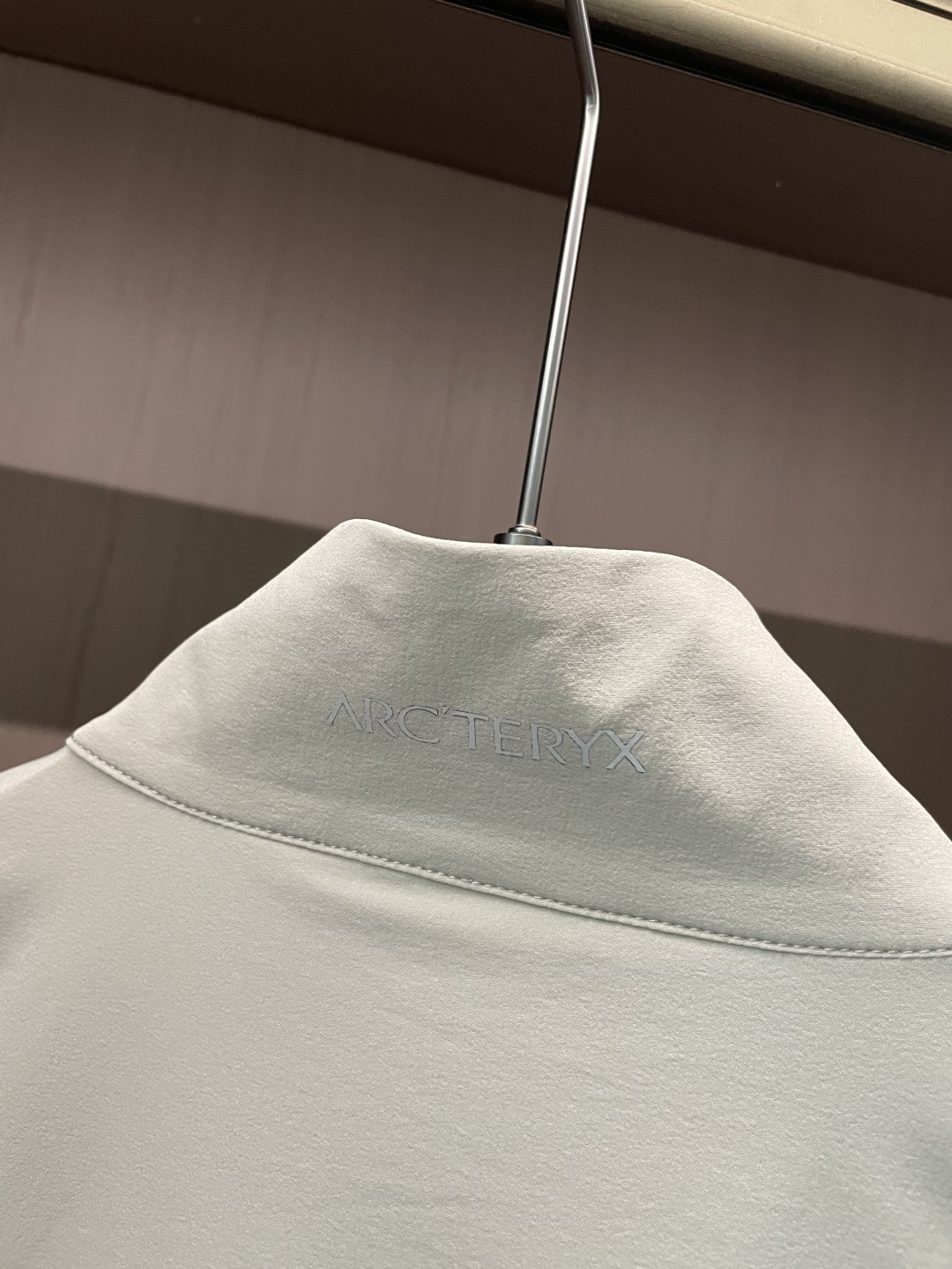 Arcteryx/始祖鸟 2025新款软壳夹克外套这款GAMMALT夹克采用轻薄耐磨的WEE BURLY