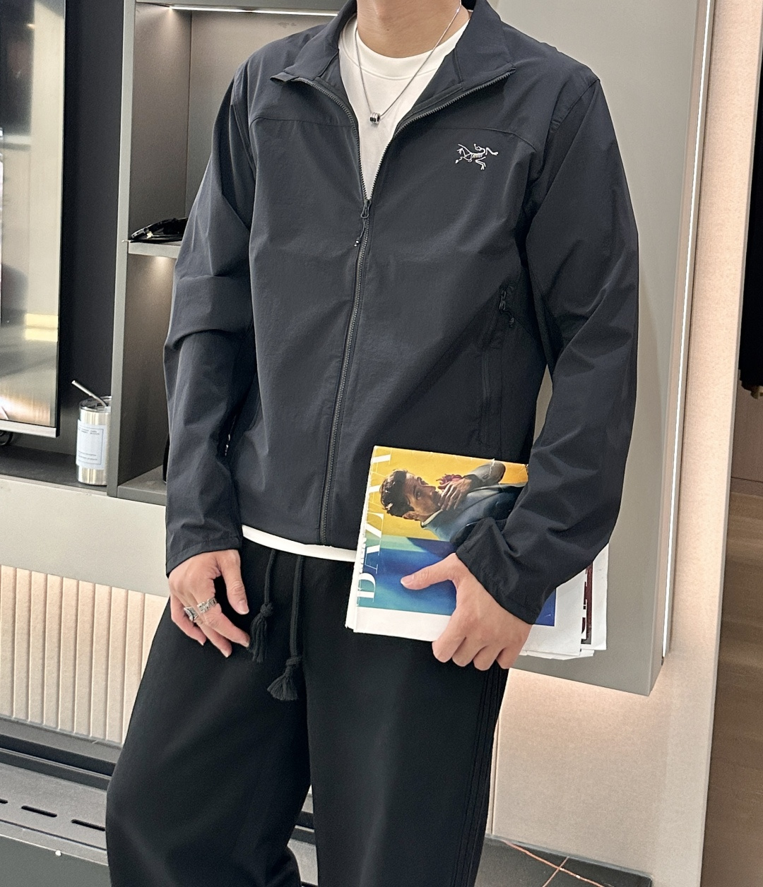 Arcteryx/始祖鸟 2025新款软壳夹克外套这款GAMMALT夹克采用轻薄耐磨的WEE BURLY