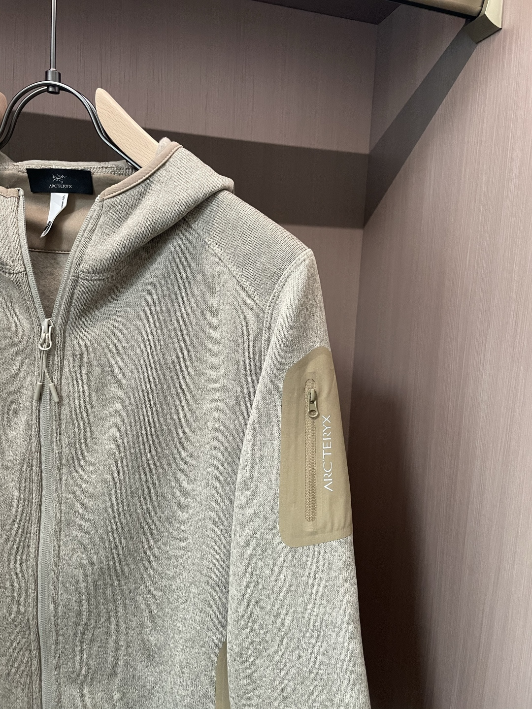 ARC‘TERYX始祖鸟COVERT CARDIGAN户外保暖抓绒衫开衫外套 超火爆海外版.采用岛国進口