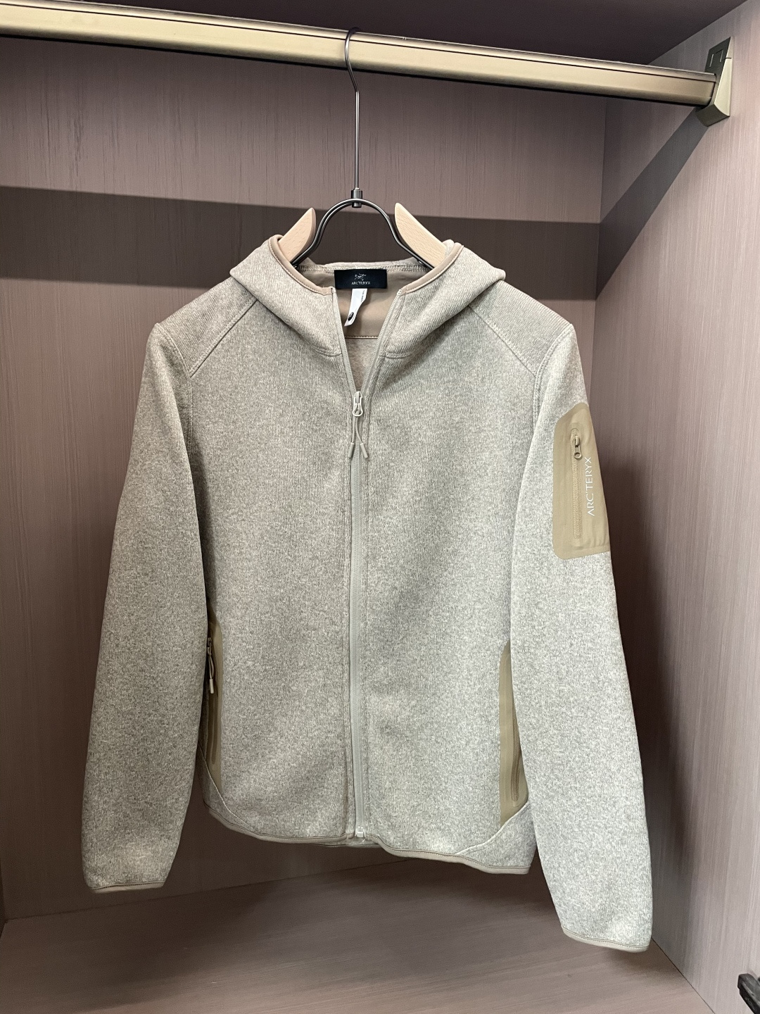 ARC‘TERYX始祖鸟COVERT CARDIGAN户外保暖抓绒衫开衫外套 超火爆海外版.采用岛国進口