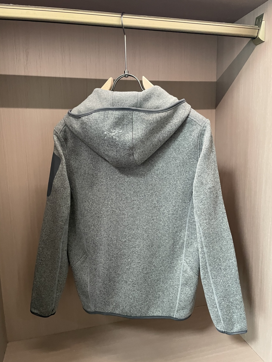 ARC‘TERYX始祖鸟COVERT CARDIGAN户外保暖抓绒衫开衫外套 超火爆海外版.采用岛国進口