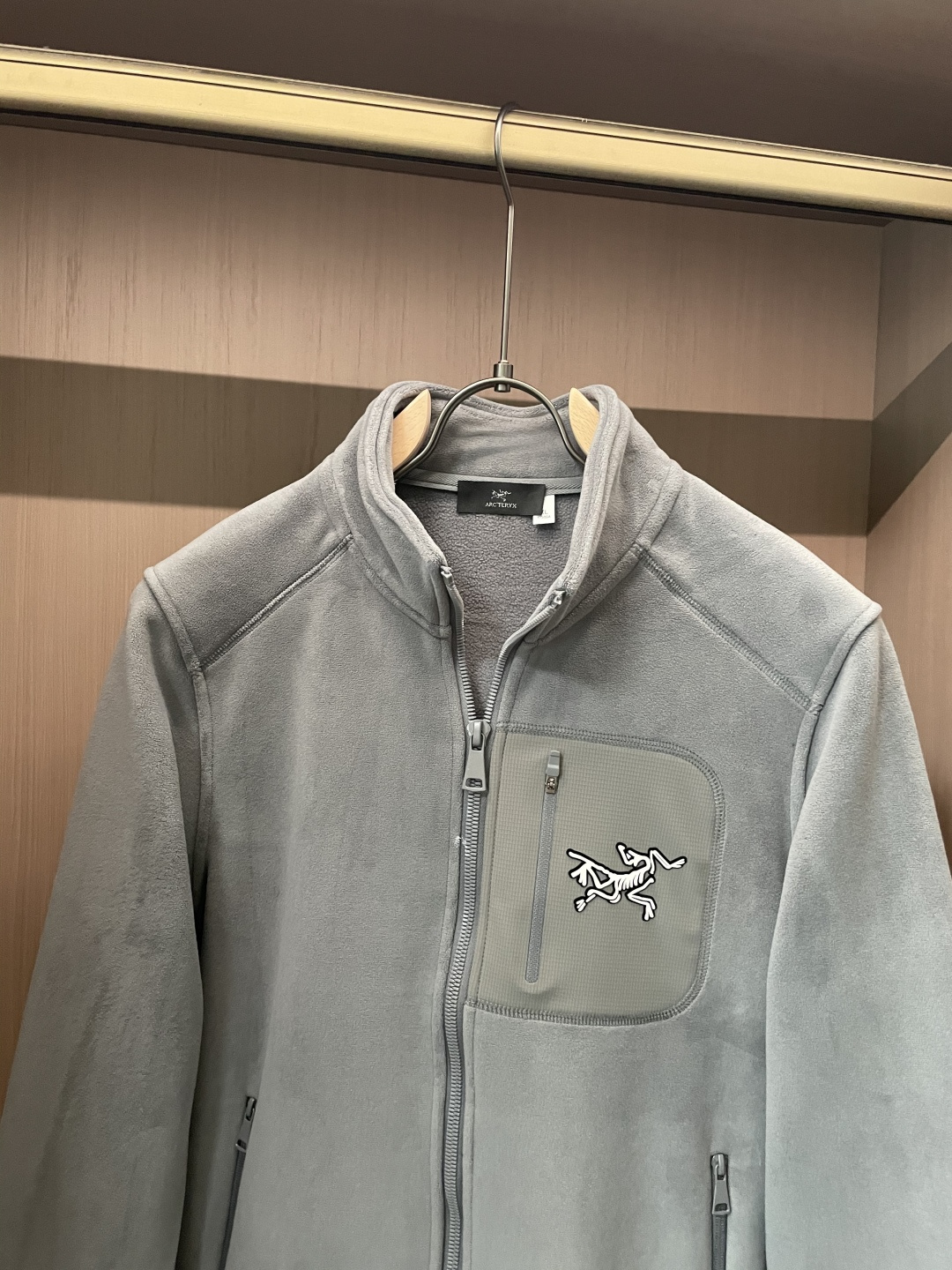 💙ARC'TERYX始祖鸟 KYANITE HOODY 保暖 男士抓绒衫始祖鸟这款摇粒绒外套，可作为中间