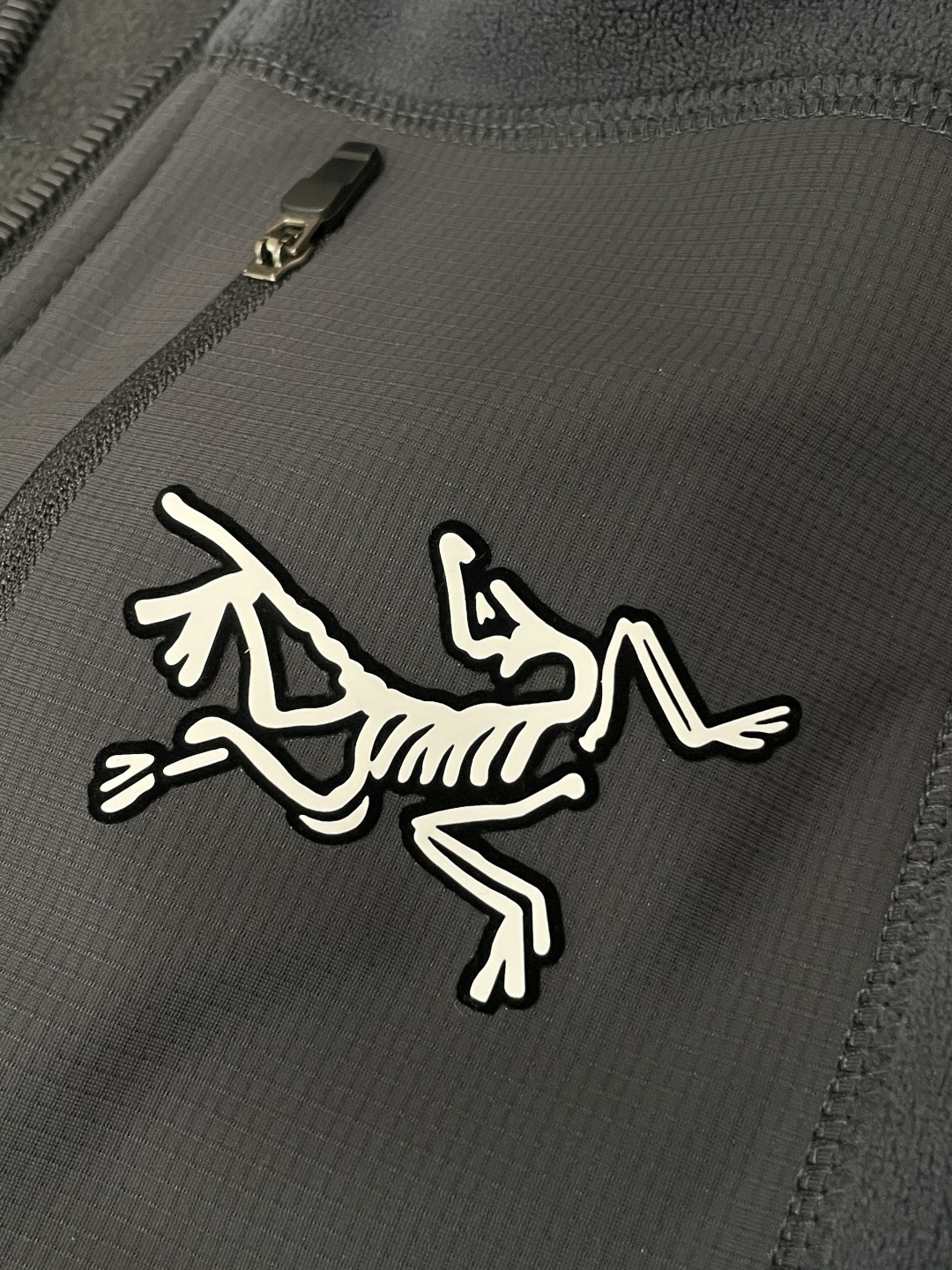 💙ARC'TERYX始祖鸟 KYANITE HOODY 保暖 男士抓绒衫始祖鸟这款摇粒绒外套，可作为中间