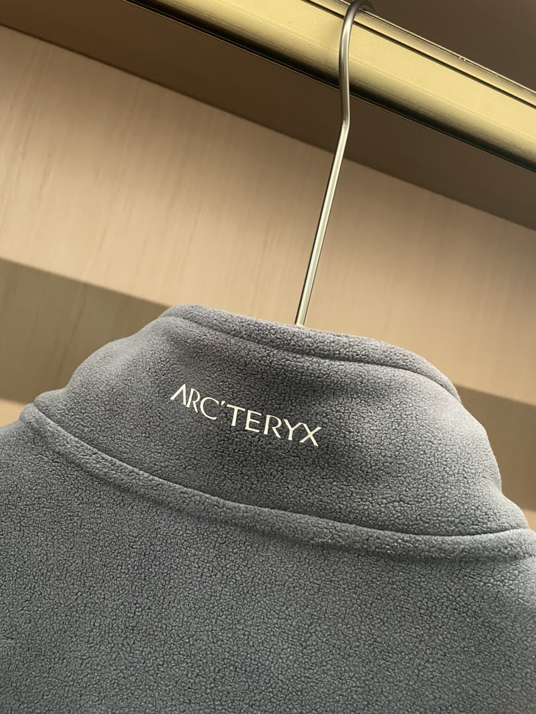 💙ARC'TERYX始祖鸟 KYANITE HOODY 保暖 男士抓绒衫始祖鸟这款摇粒绒外套，可作为中间