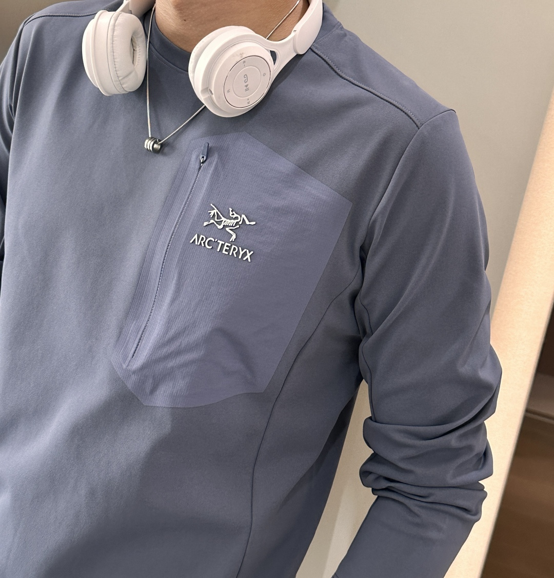 新款上新始祖鸟2025早秋Kragg SL 长袖T恤 今年Kragg系列推出了好多新款T恤，简约大气，经