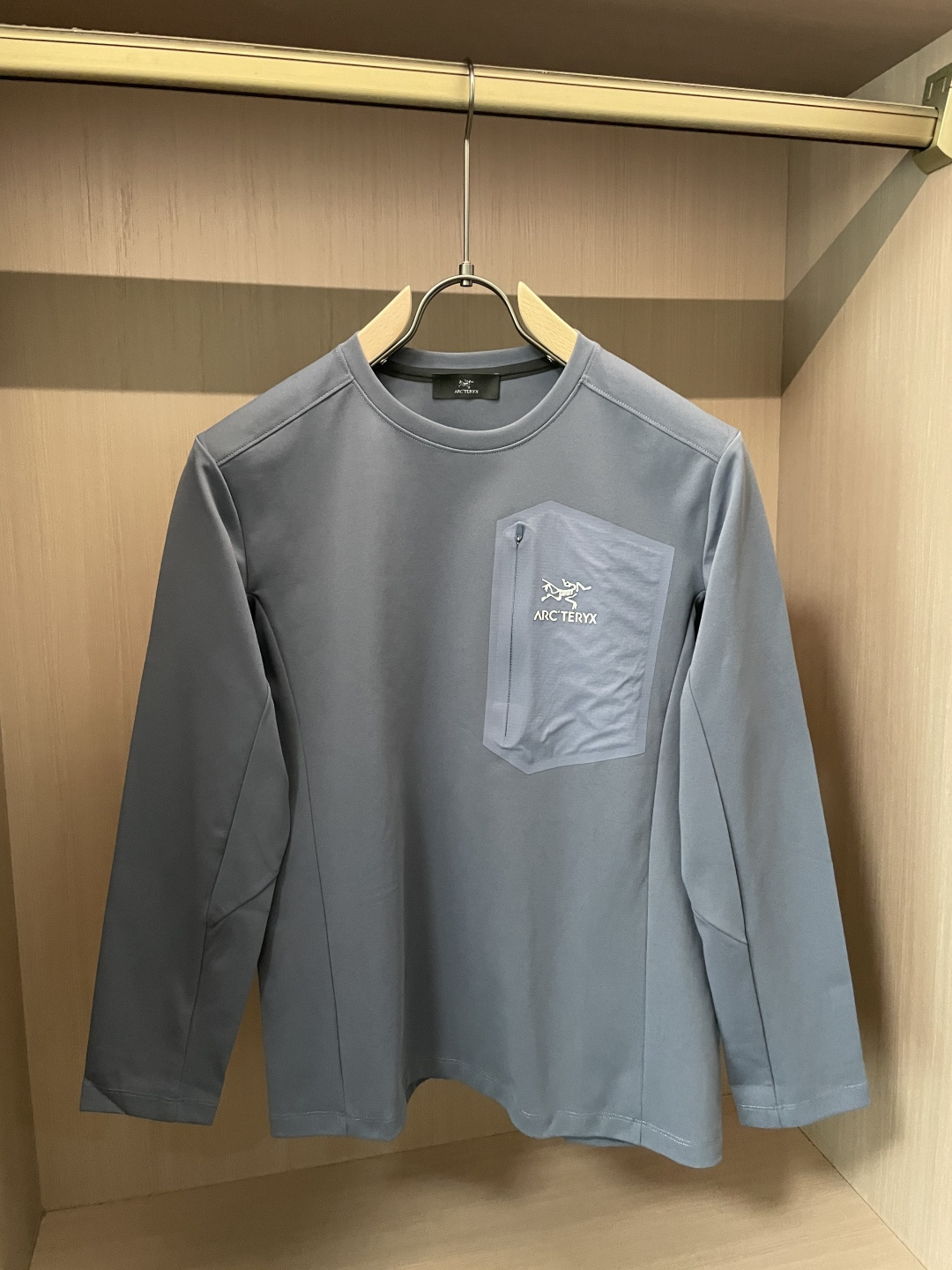 新款上新始祖鸟2025早秋Kragg SL 长袖T恤 今年Kragg系列推出了好多新款T恤，简约大气，经