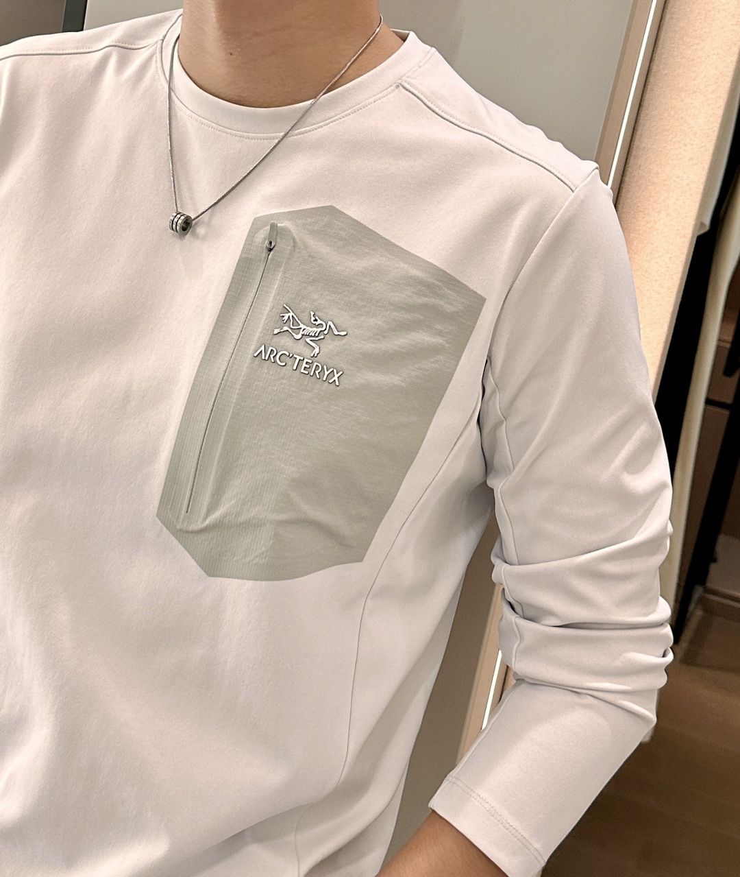 新款上新始祖鸟2025早秋Kragg SL 长袖T恤 今年Kragg系列推出了好多新款T恤，简约大气，经