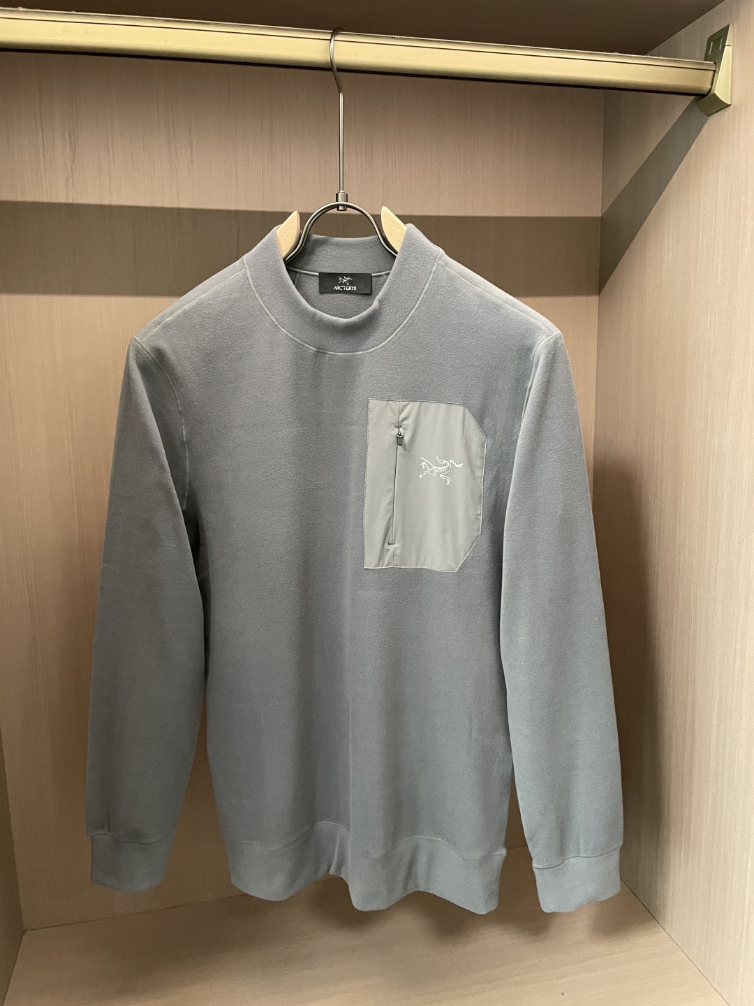 新款上新始祖鸟2025早秋Kragg SL 长袖T恤 今年Kragg系列推出了好多新款T恤，简约大气，经