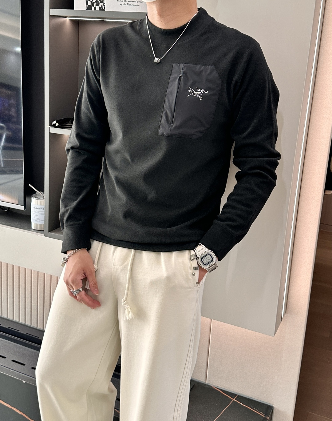 NO:530762,New models are available. Archaeopteryx 2025 Early Autumn Kragg SL Long-sleeved T-shirt. This year, the Kragg series has launched many new T-shirts, simple and elegant, classic and fashionable style. The base is worn alone and has a high-end feel!  Soft and skin-friendly, not thorny, giving the skin a gentle touch. It is crisp and stylish, and the upper body shows a high-end texture. It is highly recommended. Size l-xxxl,arc'teryx,tees,t-shirt,alexander wang19860909新款上新 始祖鸟2025早秋Kragg SL 长袖T恤 今年Kragg系列推出了好多新款T恤,简约大气,经典时髦的风格 单穿打底自带高级感！柔软亲肤不扎人,给肌肤温和的触感 挺括有型,上身即显高级质感,强烈推荐 尺码l-xxxl,arc'teryx,tees，t-shirt,alexander wang,Men's clothing