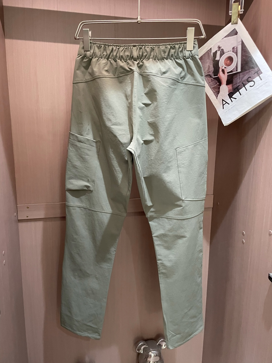 始祖鸟 男士休闲裤👍速干面料休闲裤，最新款上身版型无敌正！绝对可以闭眼收的一款此款裤子非常百搭，弹力腰围