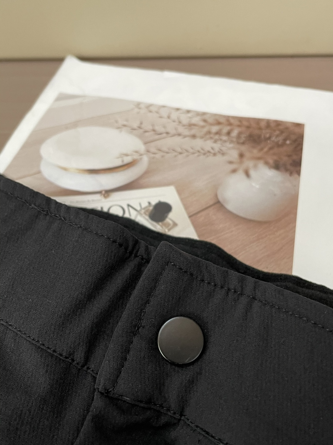 始祖鸟 男士休闲裤👍速干面料休闲裤，最新款上身版型无敌正！绝对可以闭眼收的一款此款裤子非常百搭，弹力腰围