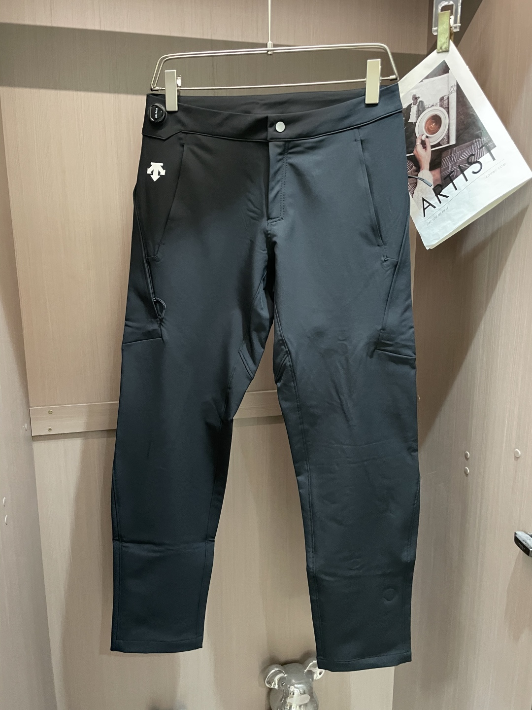 迪桑特 男士休闲裤👍速干面料休闲裤，最新款上身版型无敌正！绝对可以闭眼收的一款此款裤子非常百搭，弹力腰围