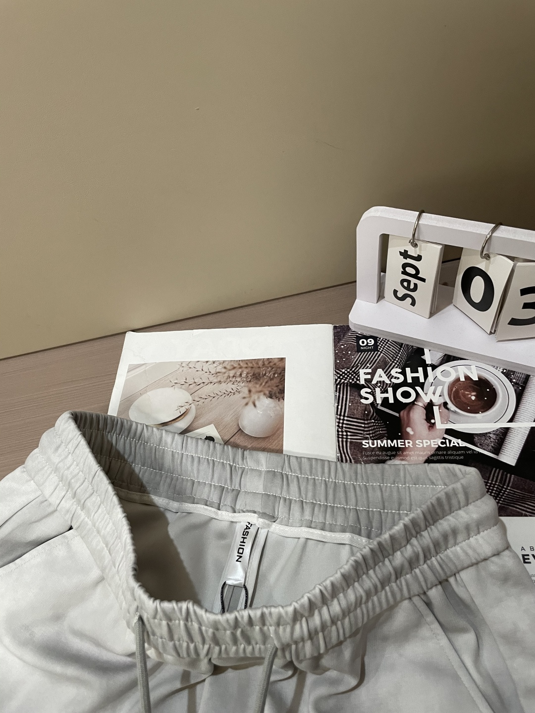 🏊 克罗心 2025秋冬新款休闲裤！官网同步发售。品牌经典LOGO休闲裤 ，定制面料，舒适度极好，手触感