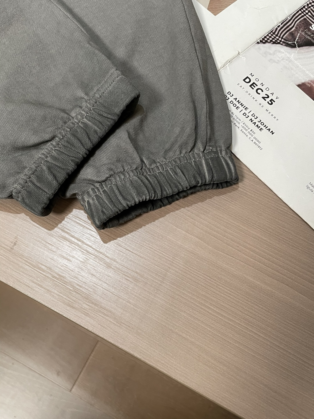 马吉拉 2025秋冬最新休闲裤 潮人必备 版型超赞，能很好的修复各种腿型，非常个性！柔软排汗，舒适度极高