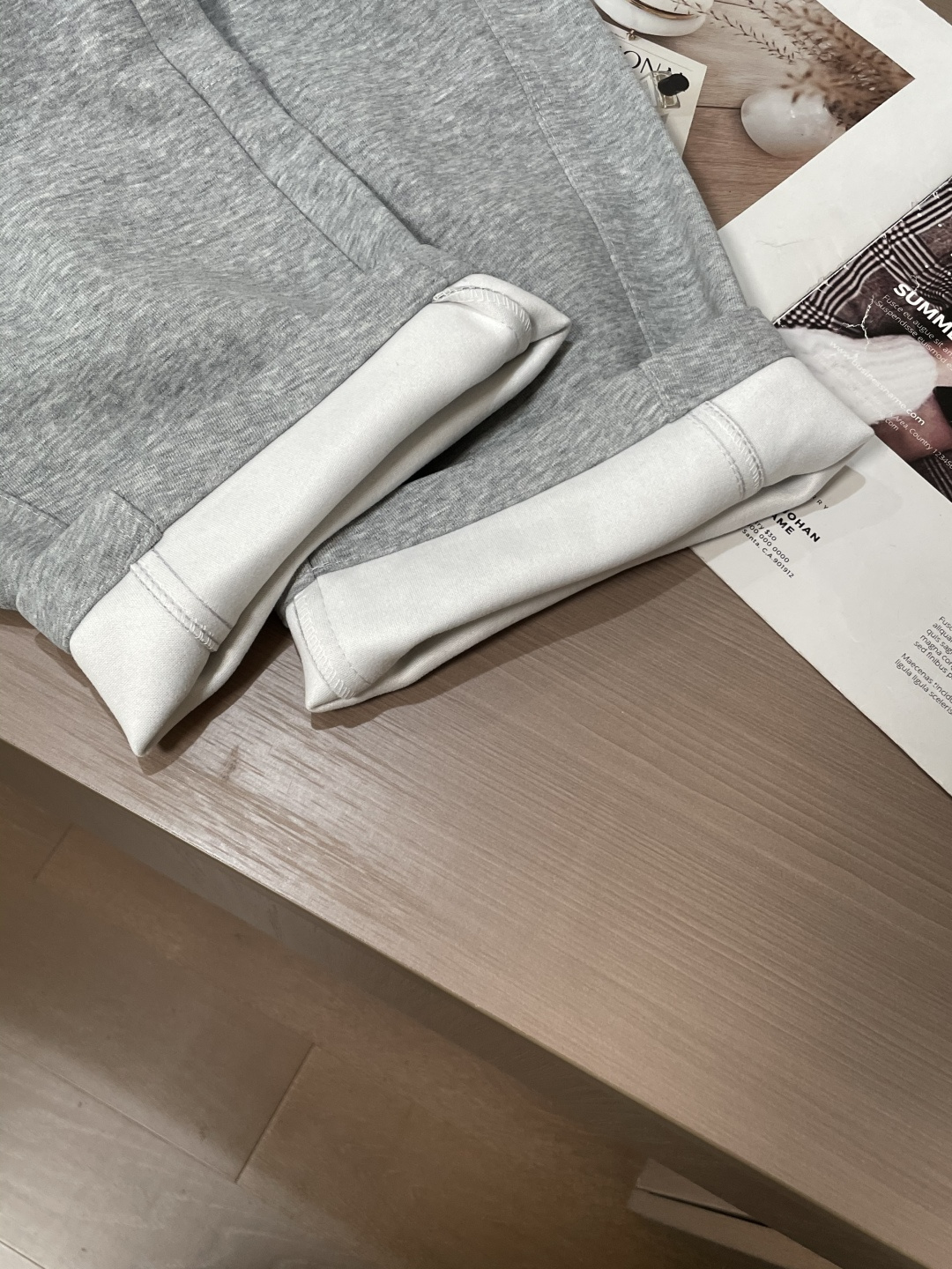 马吉拉 2025秋冬最新休闲裤 潮人必备 版型超赞，能很好的修复各种腿型，非常个性！柔软排汗，舒适度极高