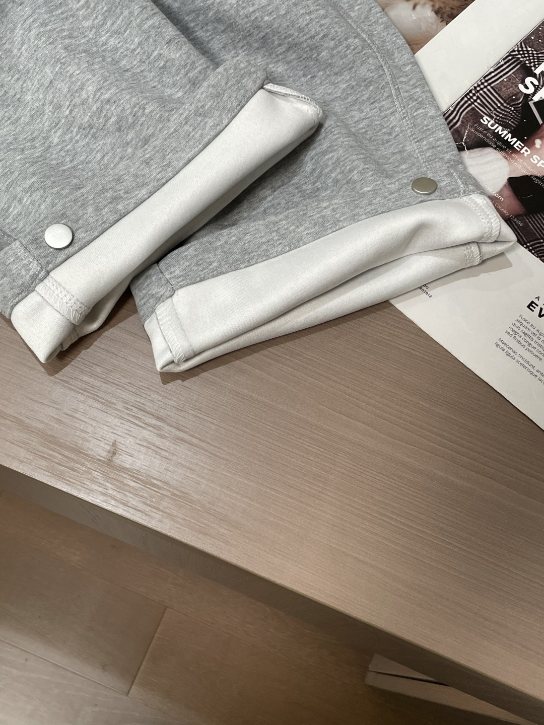 马吉拉 2025秋冬最新休闲裤 潮人必备 版型超赞，能很好的修复各种腿型，非常个性！柔软排汗，舒适度极高