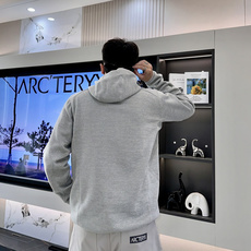 ARC‘TERYX始祖鸟COVERT CARDIGAN户外保暖抓绒衫连帽套头,超火爆海外版.采用岛国進口 ARC‘TERYX始祖鸟COVERT CARDIGAN户外保暖抓绒衫连帽套头,超火爆海外版.采用岛国進口